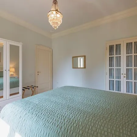Apartment Il Giardino Garden View Milan