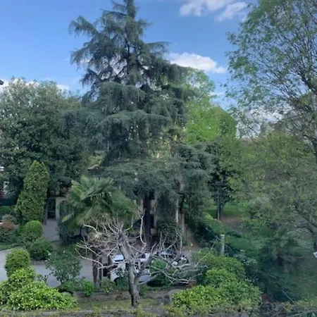 Apartment Il Giardino Garden View